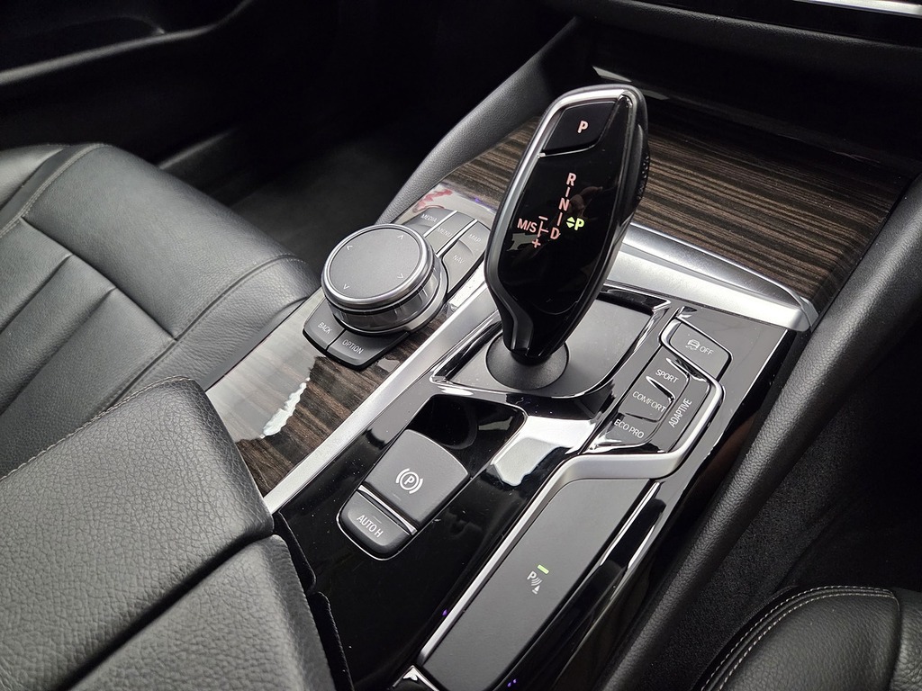 BMW 5 Series Black #26