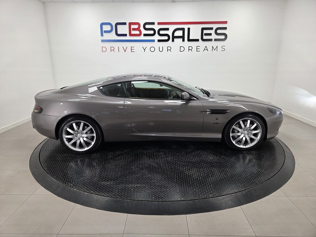 Aston Martin DB9 5.9 Seq Green #15