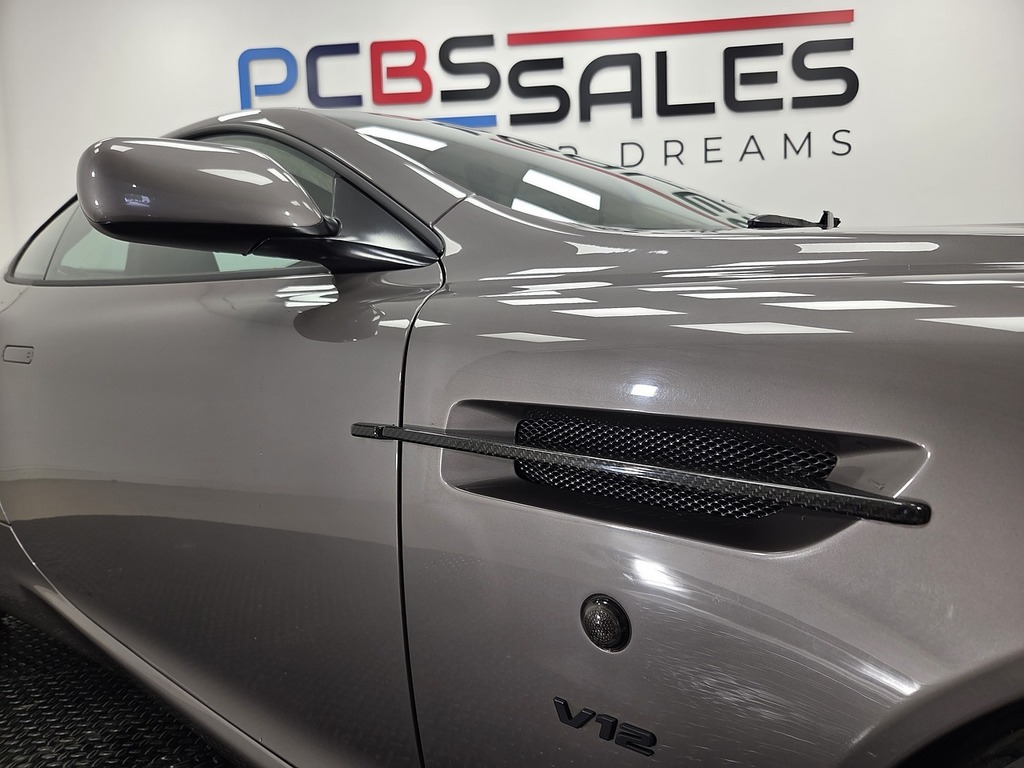 Aston Martin DB9 5.9 Seq Green #31