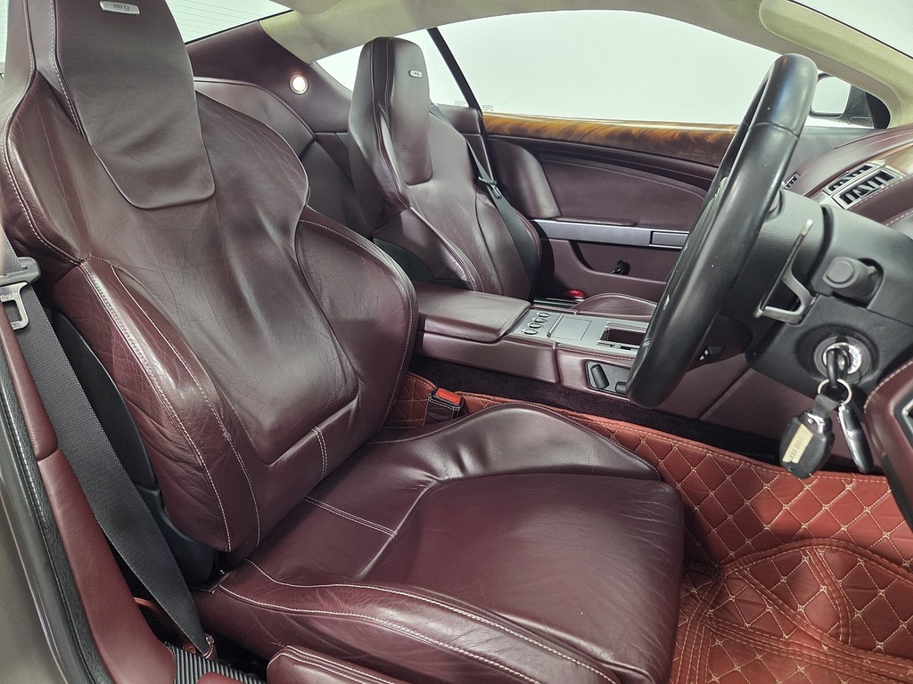 Aston Martin DB9 5.9 Coupe Seq 394 Gkm, 450 Bhp Silver #2