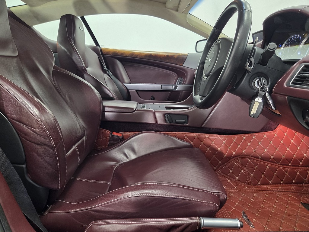 Aston Martin DB9 5.9 Coupe Seq 394 Gkm, 450 Bhp Silver #4