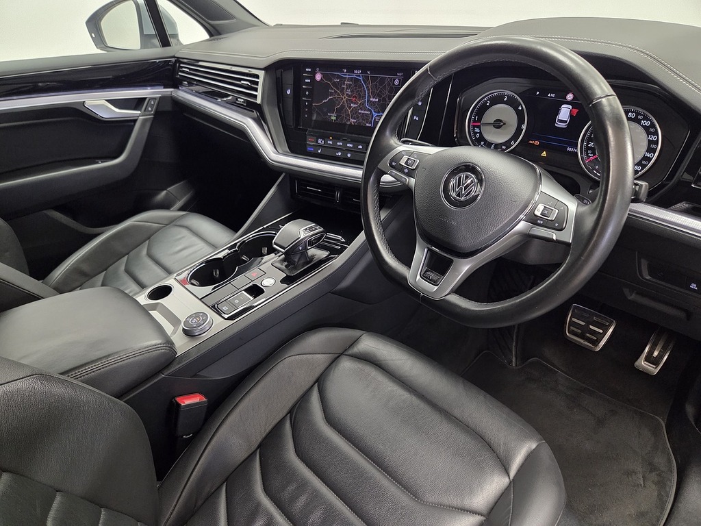 Volkswagen Touareg 3.0 Tdi V6 R-line Suv Tiptronic 4Motion Silver #4