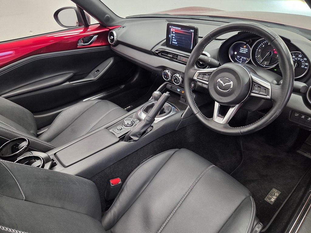 Mazda MX-5 1.5 Skyactiv-g Exclusive-line Convertible Petr Red #3