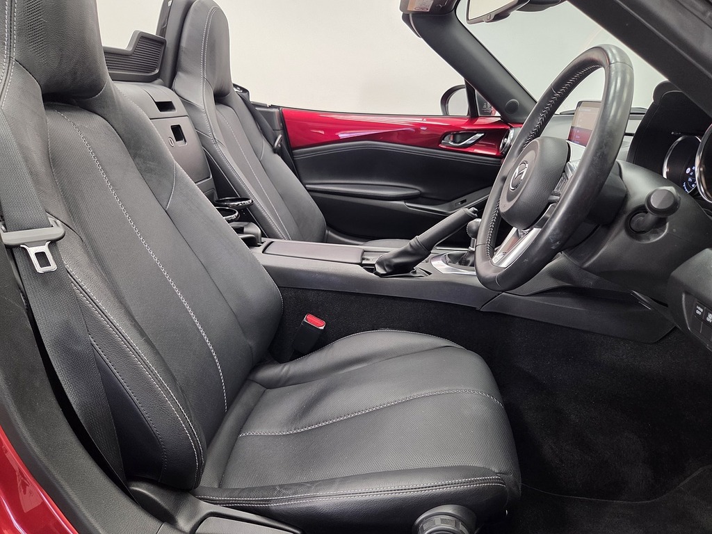 Mazda MX-5 1.5 Skyactiv-g Exclusive-line Convertible Petr Red #2