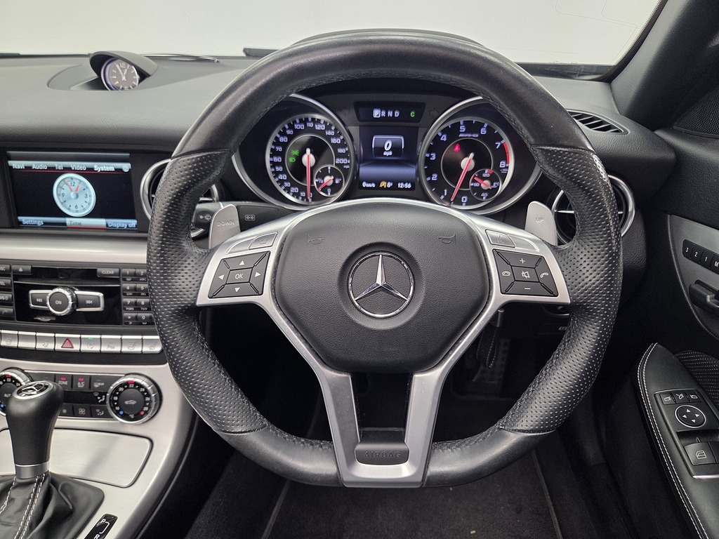 Mercedes-Benz SLK Automatic White #25