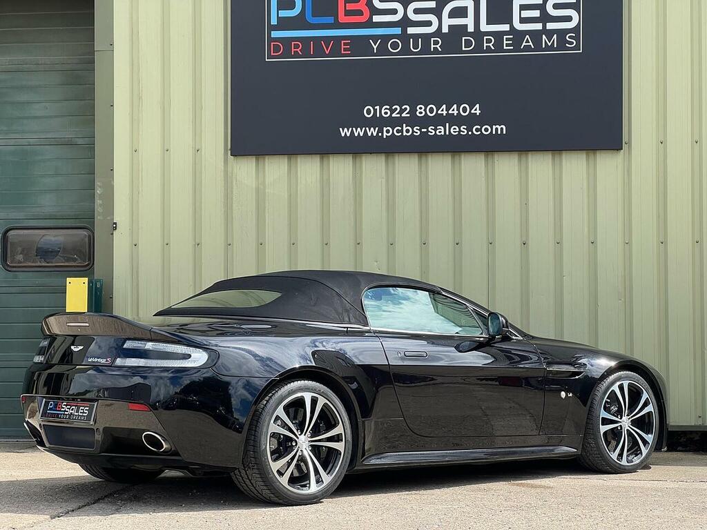 Aston Martin Vantage F1 Edition Zf 8 Speed Green #32
