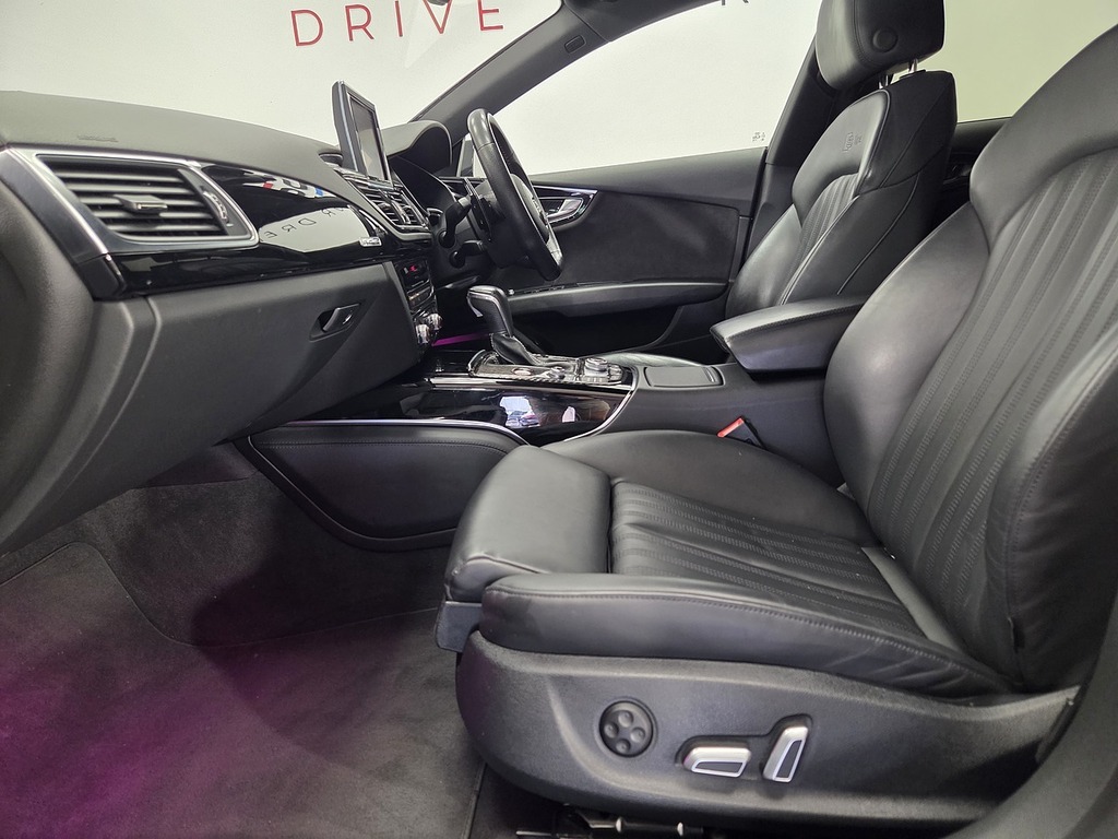 Audi A7  Black #9