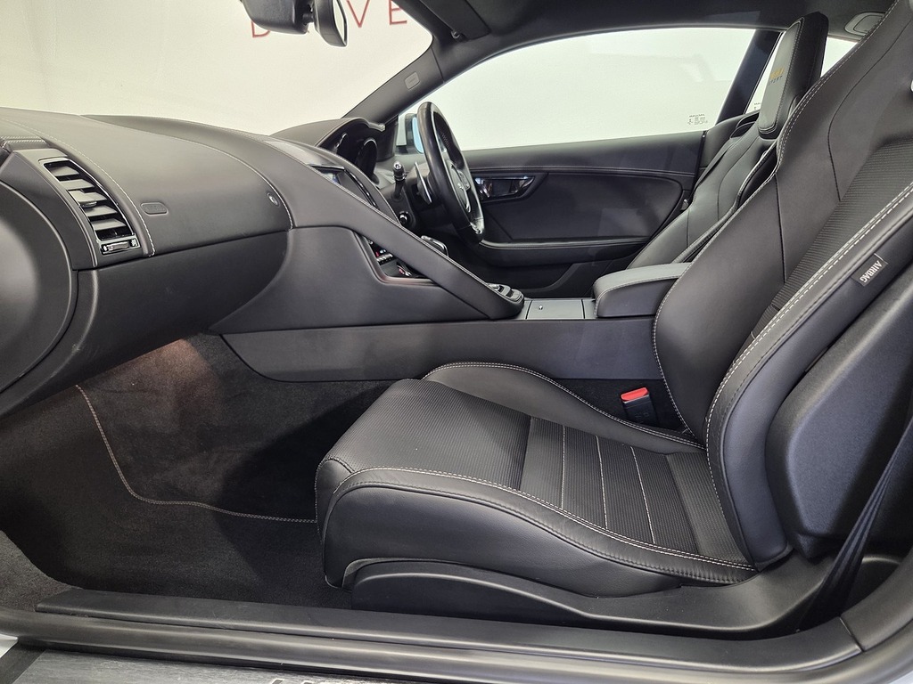 Jaguar F-Type 2.0 2dr Auto Red #9