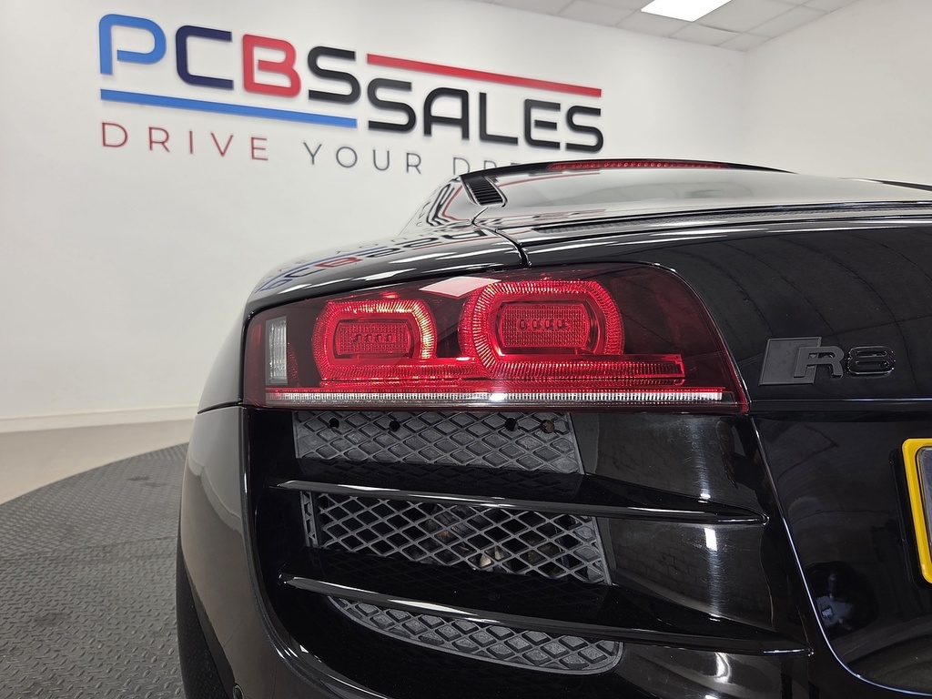 Audi R8 Fsi V10 Spyder Black #36
