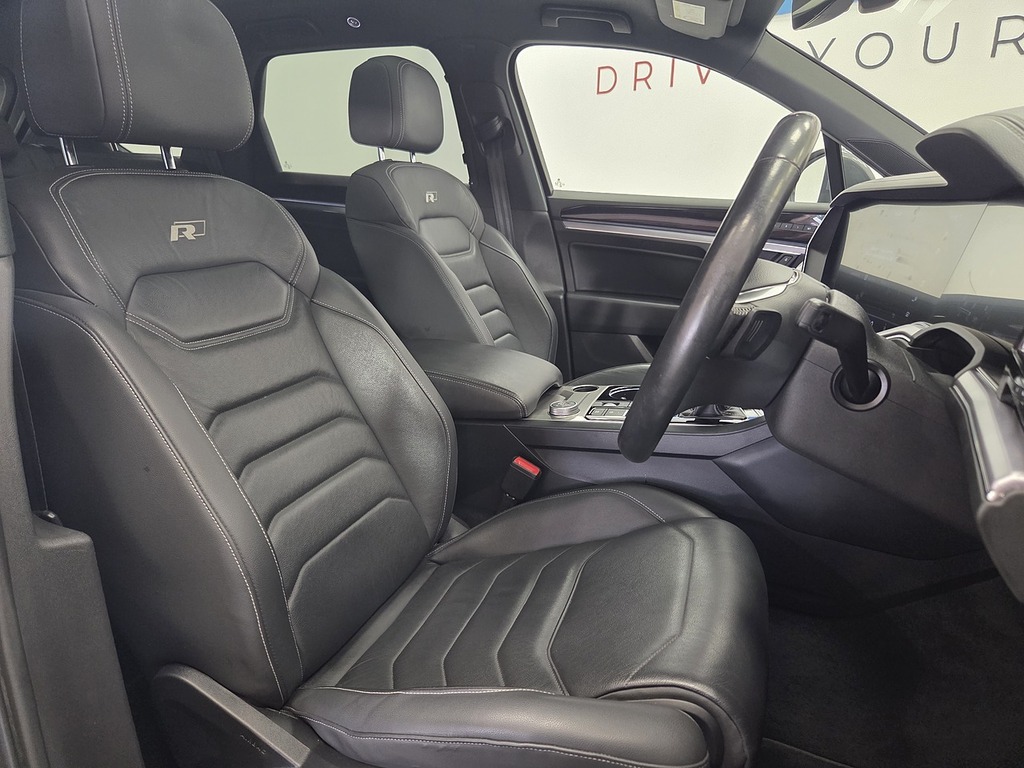 Volkswagen Touareg 3.0 Tdi V6 R-line Tech Suv Tiptronic 4M Grey #2