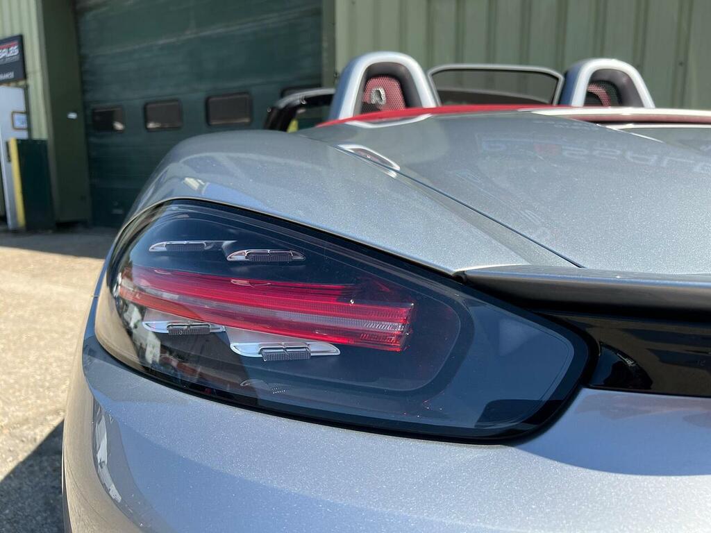 Porsche 718 Boxster 2.5L S Orange #31