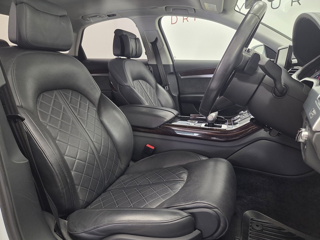 Audi A8 3.0 Tdi V6 Sport Executive Saloon Tiptr White #2