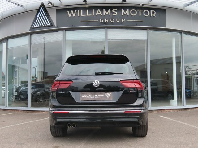 Volkswagen Tiguan 2018 2.0 Tdi R-line Suv Dsg 4Motion Eur VA18LCZ Black #4