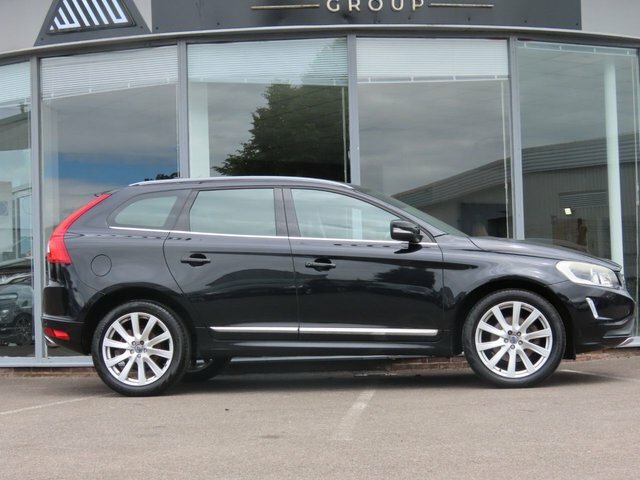 Volvo XC60 2014 2.4 D5 Se Lux Nav Suv Geartronic A FE64YHL Black #4