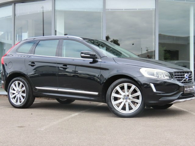 Volvo XC60 2014 2.4 D5 Se Lux Nav Suv Geartronic A FE64YHL Black #3