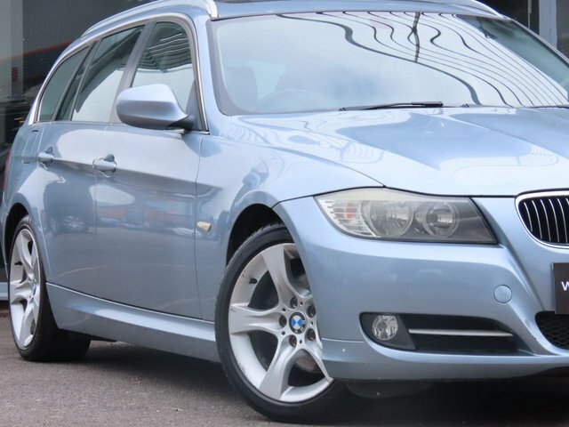 BMW 3 Series 2011 2.0 318D Exclusive Edition Touring LB11AKF Blue #4