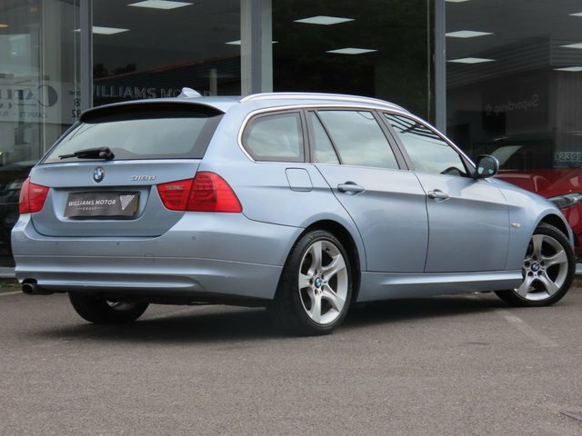 BMW 3 Series 2011 2.0 318D Exclusive Edition Touring LB11AKF Blue #6
