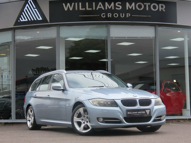 BMW 3 Series 2011 2.0 318D Exclusive Edition Touring Blue