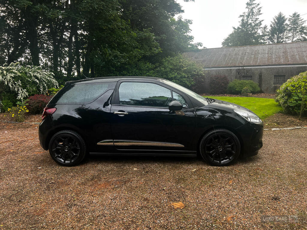 DS DS 3 1.6 Bluehdi Elegance Black