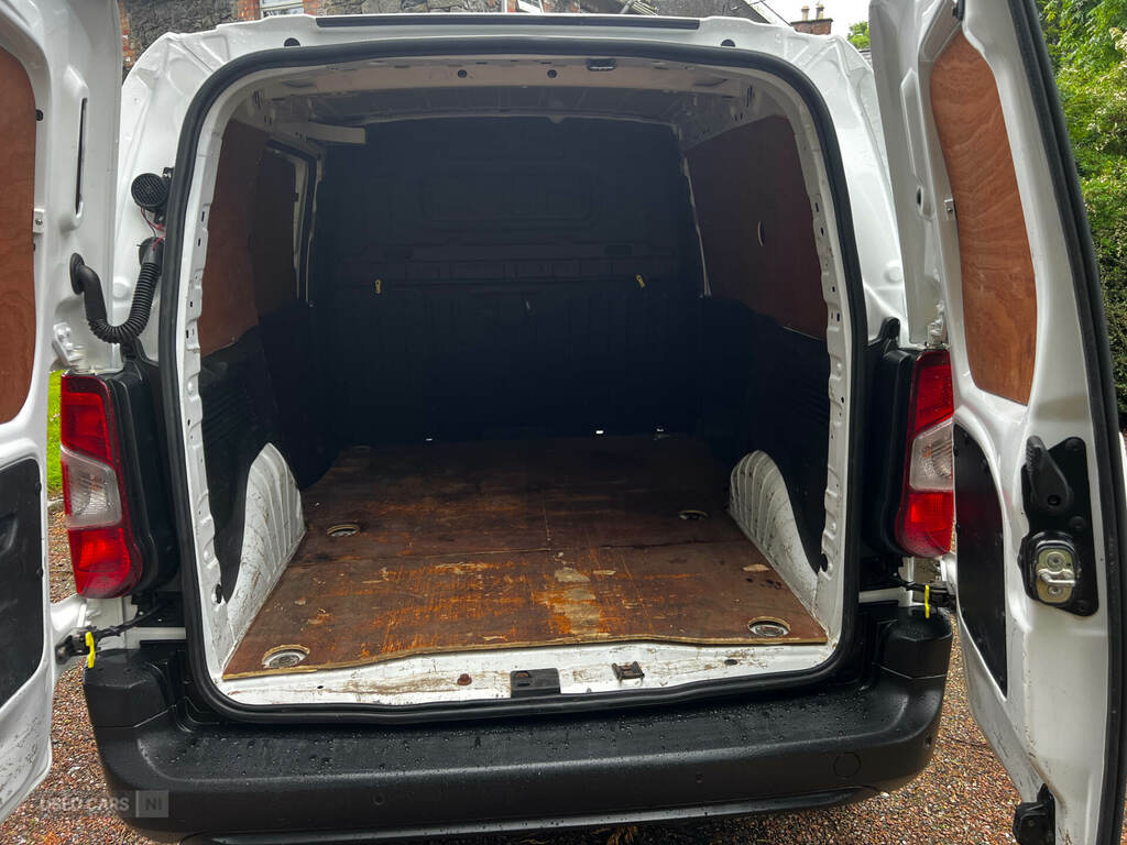 Peugeot Partner Panel Van 1.5 Bluehdi 950 Professional Long Panel White #13