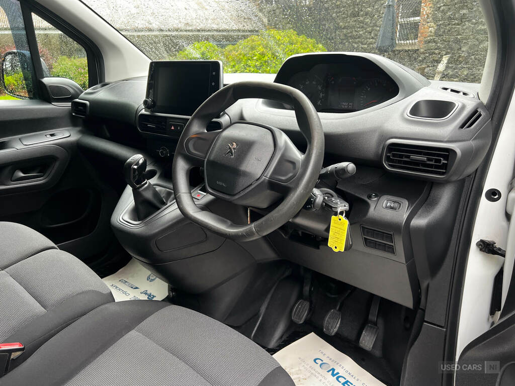 Peugeot Partner Panel Van 1.5 Bluehdi 950 Professional Long Panel White #9