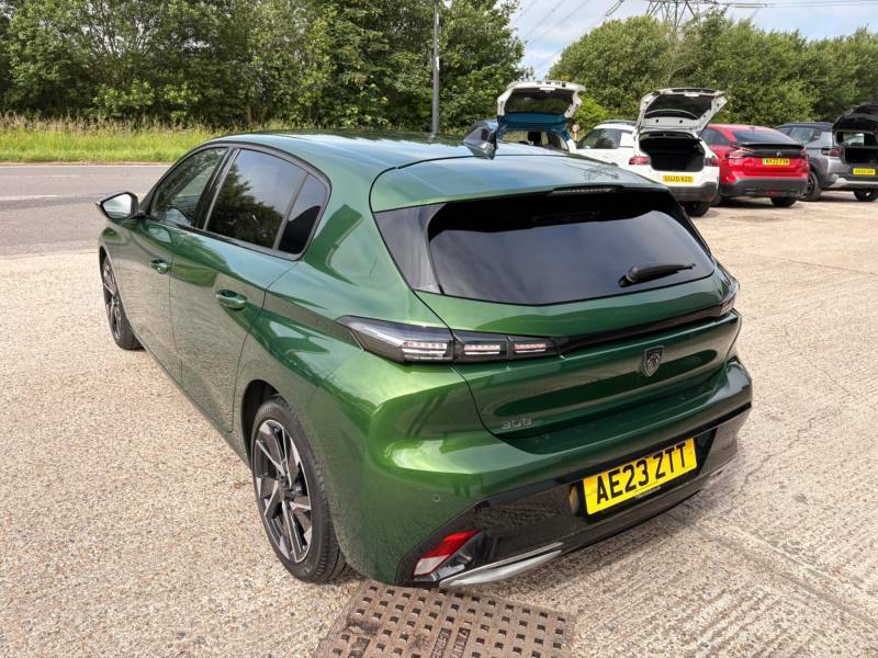 Peugeot 308 1.2 Puretech Allure Premium Eat8 - 2023 23 AE23ZTT Green #4