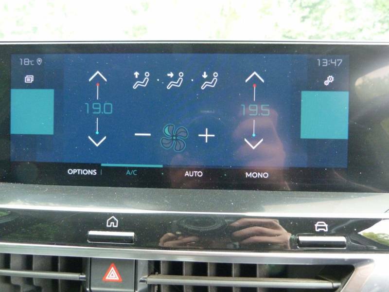 Citroen e-C4 100Kw Shine Plus 50Kwh Black #30