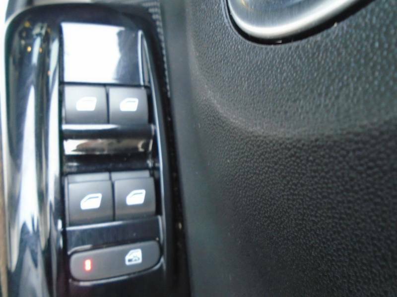 Citroen C3 1.2 Puretech 110 Shine Plus Hatchback Blue #16