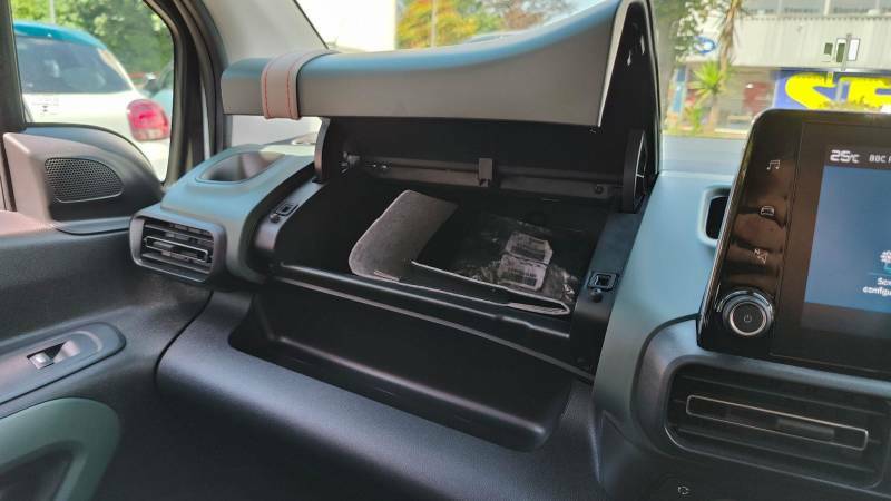 Citroen e-Berlingo Flair Xtr Grey #46