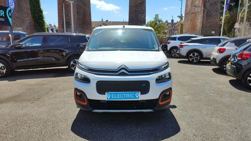 Citroen e-Berlingo 50Kwh Flair Xtr XL 7.4Kw Charger White #2