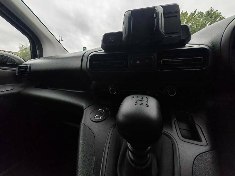 Citroen Berlingo Driver White #16