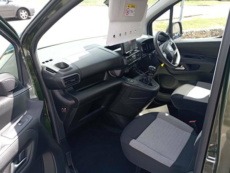 Citroen Berlingo Enterprise White #24