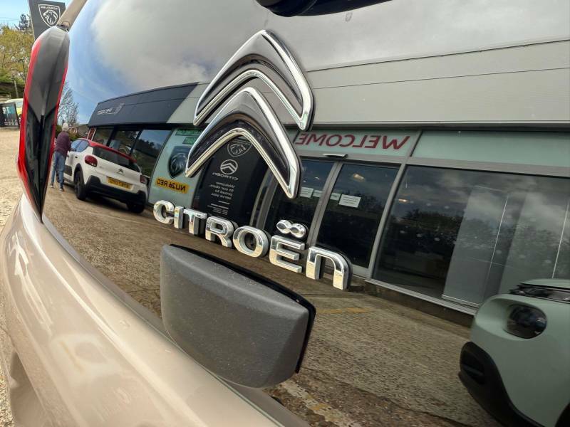 Citroen C1 1.2 Puretech Feel Euro 6 Red #28