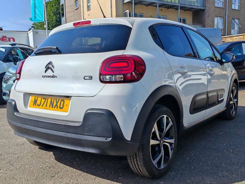 Citroen C3 1.2 Puretech Shine Euro 6 S S White #9