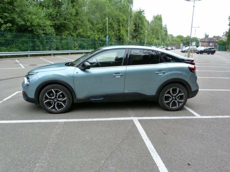 Citroen e-C4 50Kwh Shine Plus 7.4Kw Charger Blue #6