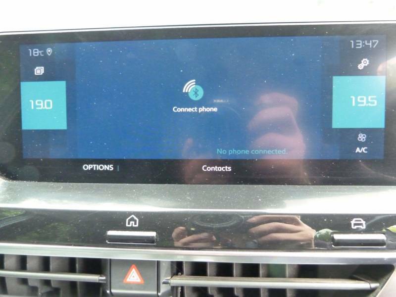 Citroen e-C4 50Kwh Shine Plus 7.4Kw Charger White #31
