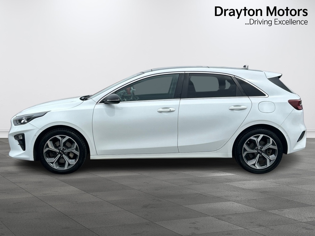 Kia Ceed 1.4 T Gdi First Edition Hatchback Manua LB19EFZ White #5