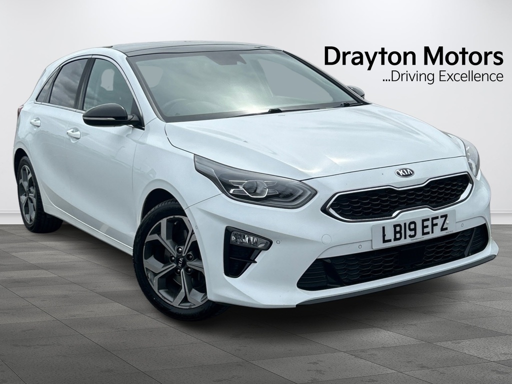 Kia Ceed 1.4 T Gdi First Edition Hatchback Manua White