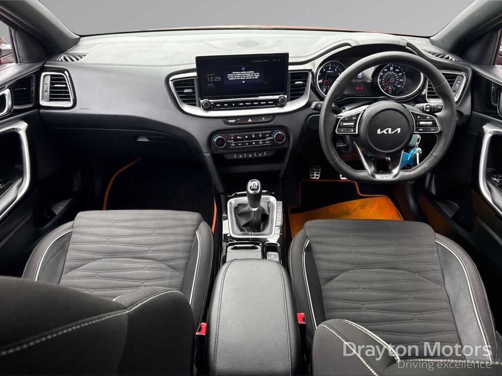 Kia Ceed 1.5 T Gdi Gt Line Hatchback Orange #2