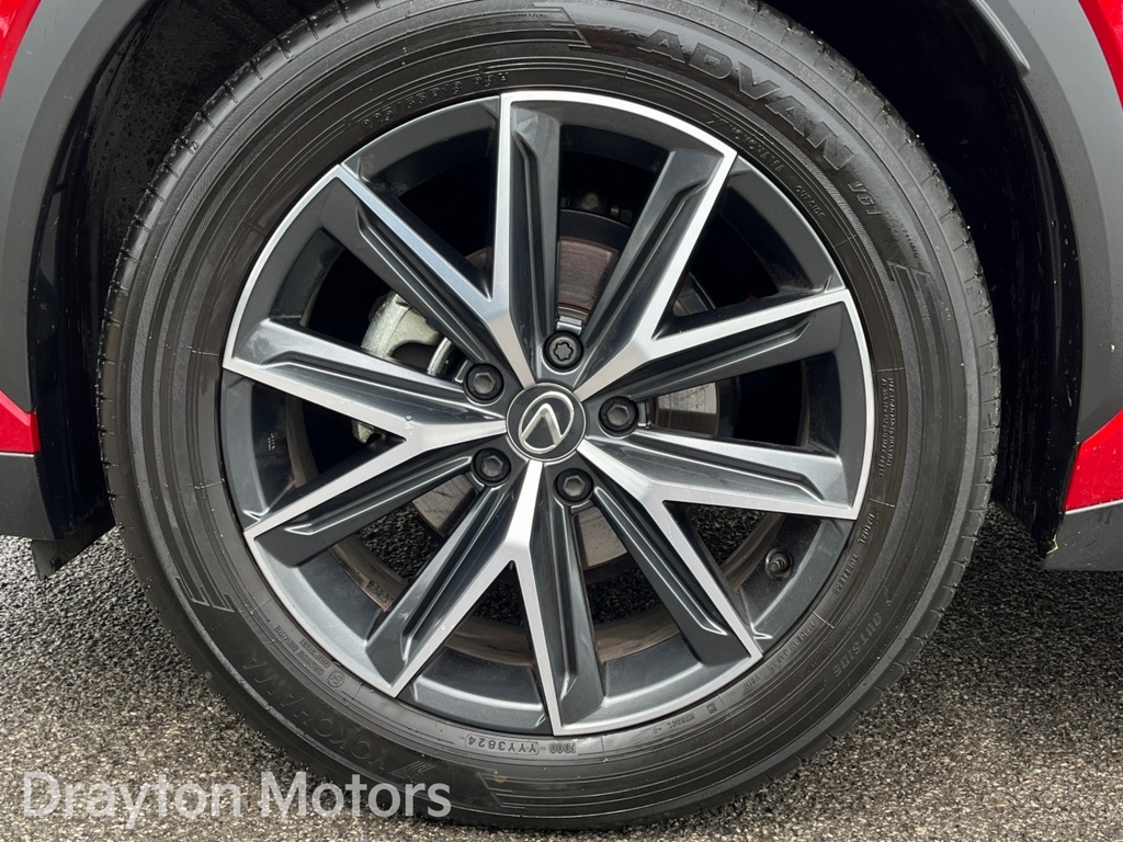 Lexus LBX 1.5 Premium E-cvt Hatchback Black #38
