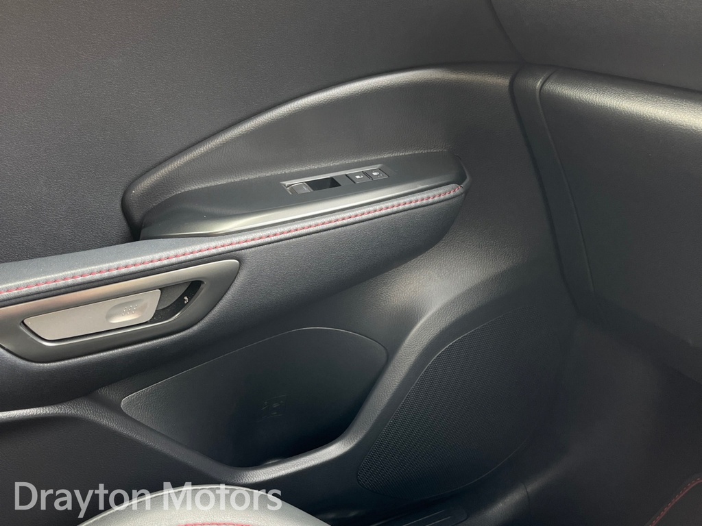 Lexus LBX 1.5 Premium E-cvt Hatchback Black #35
