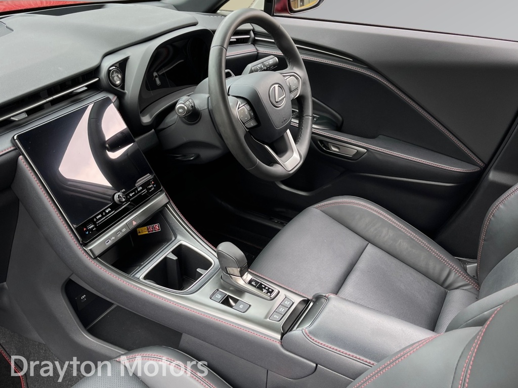 Lexus LBX 1.5 Premium E-cvt Hatchback Black #13