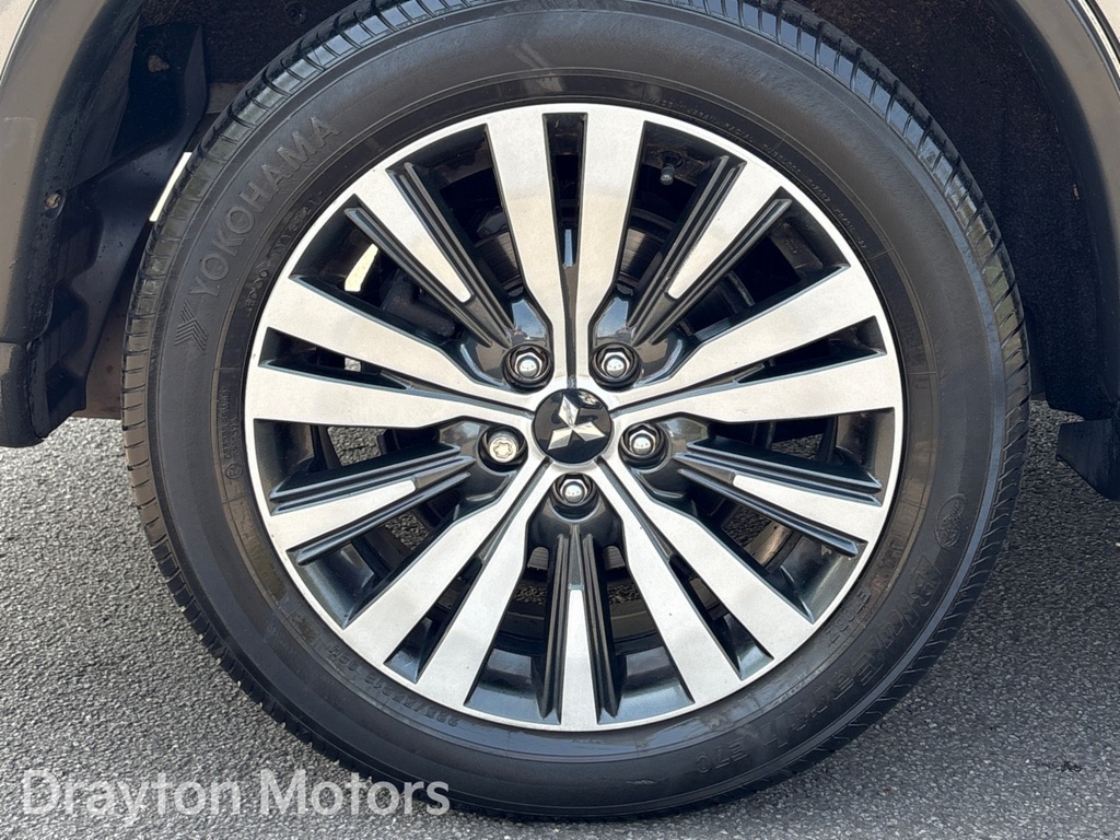 Mitsubishi Outlander 2.0 Design Cvt Black #33