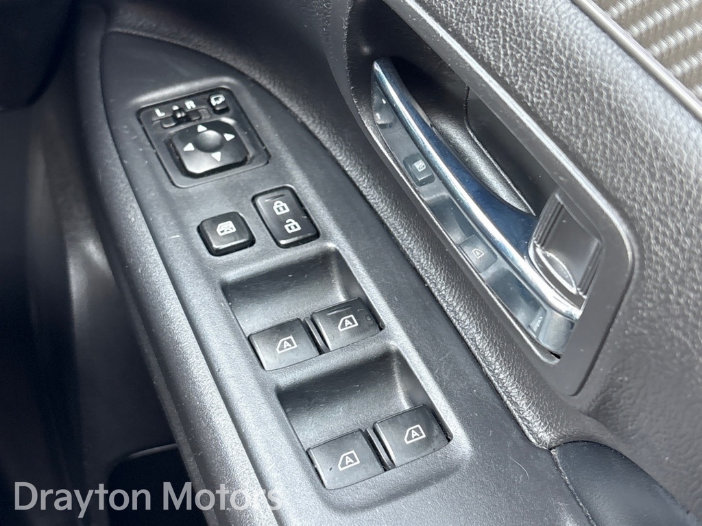 Mitsubishi Outlander 2.0 Design Cvt Black #28