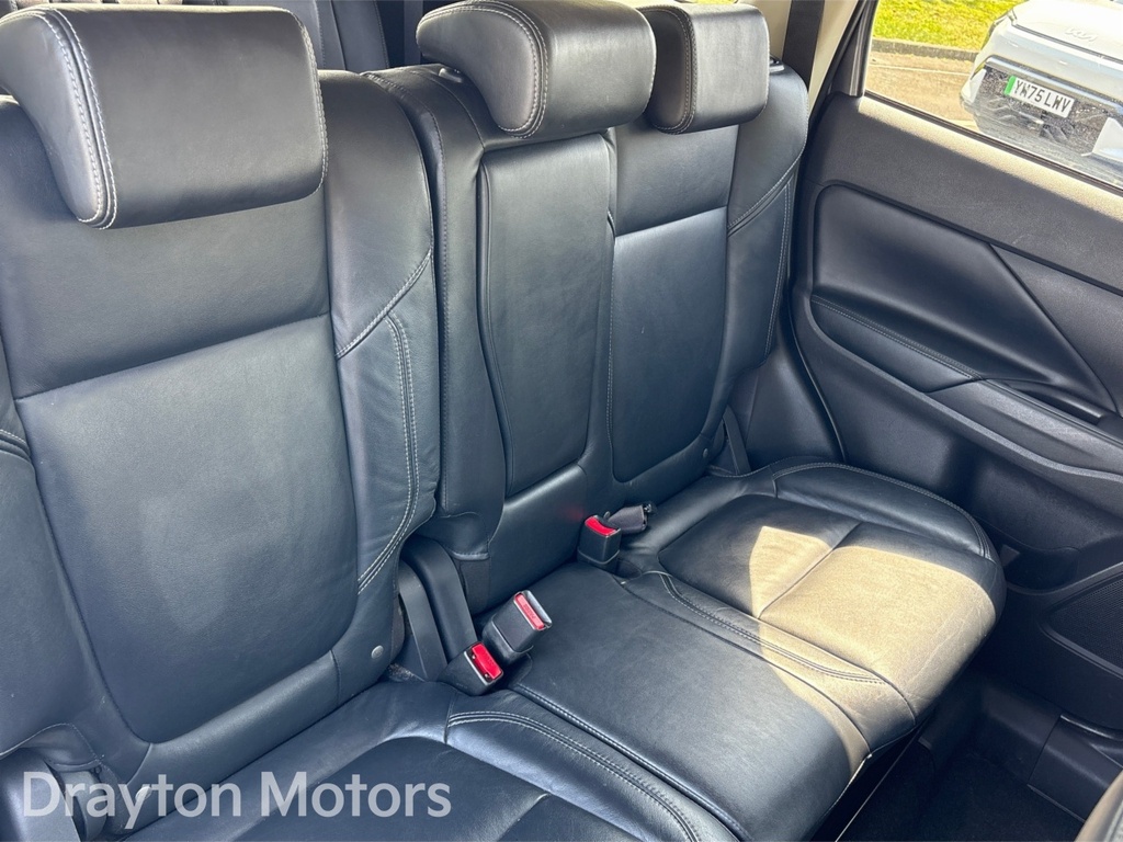 Mitsubishi Outlander 2.0 Design Cvt Black #32