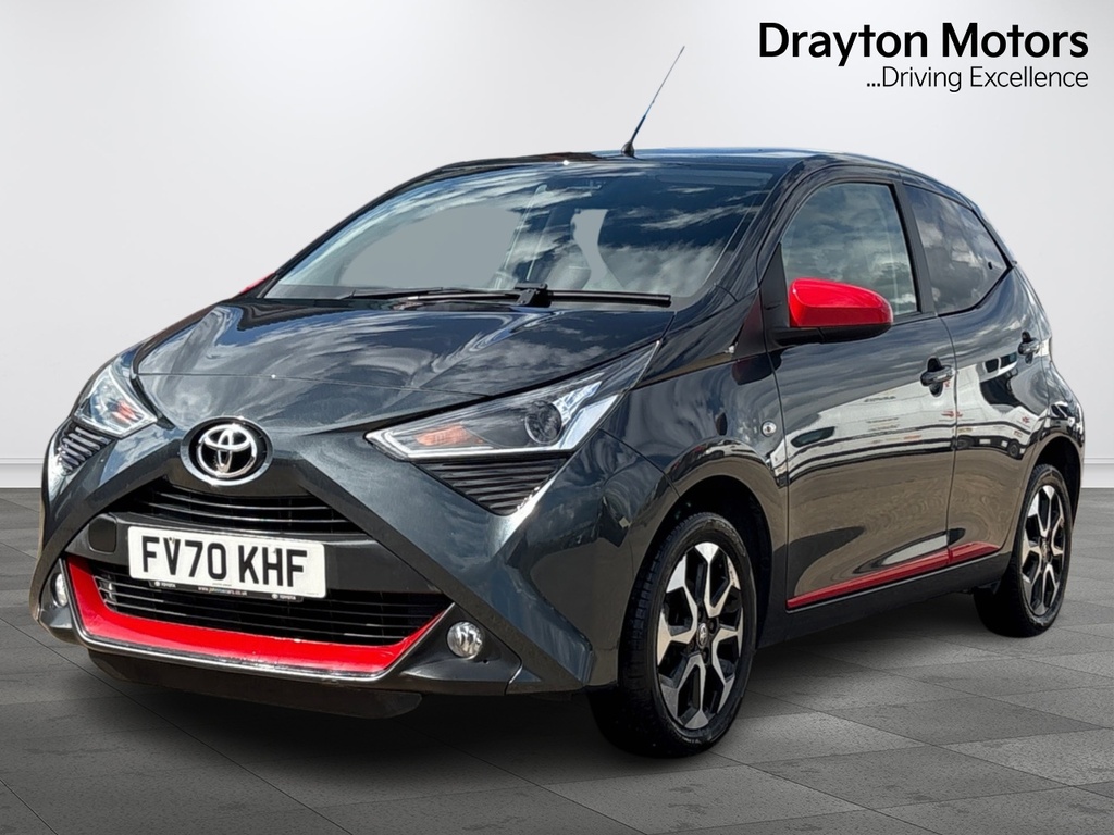 Toyota Aygo Aygo White #4