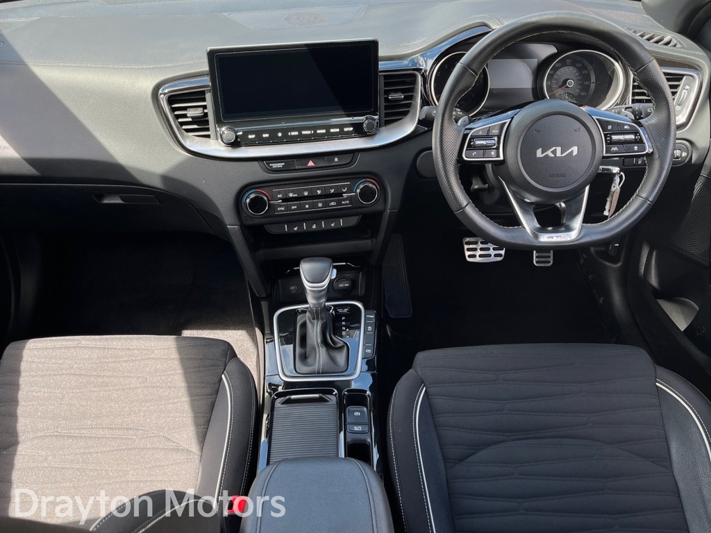 Kia Ceed Ceed OY25WCO Black #2