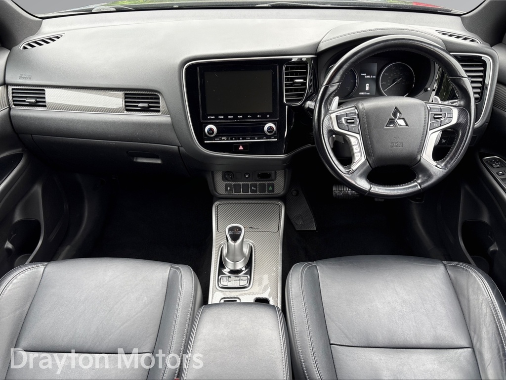 Mitsubishi Outlander Outlander Phev Black #2
