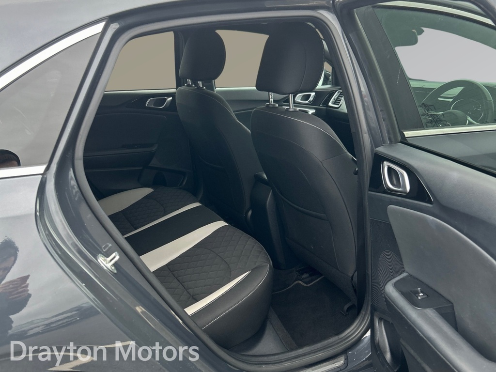 Kia Ceed Ceed Black #15