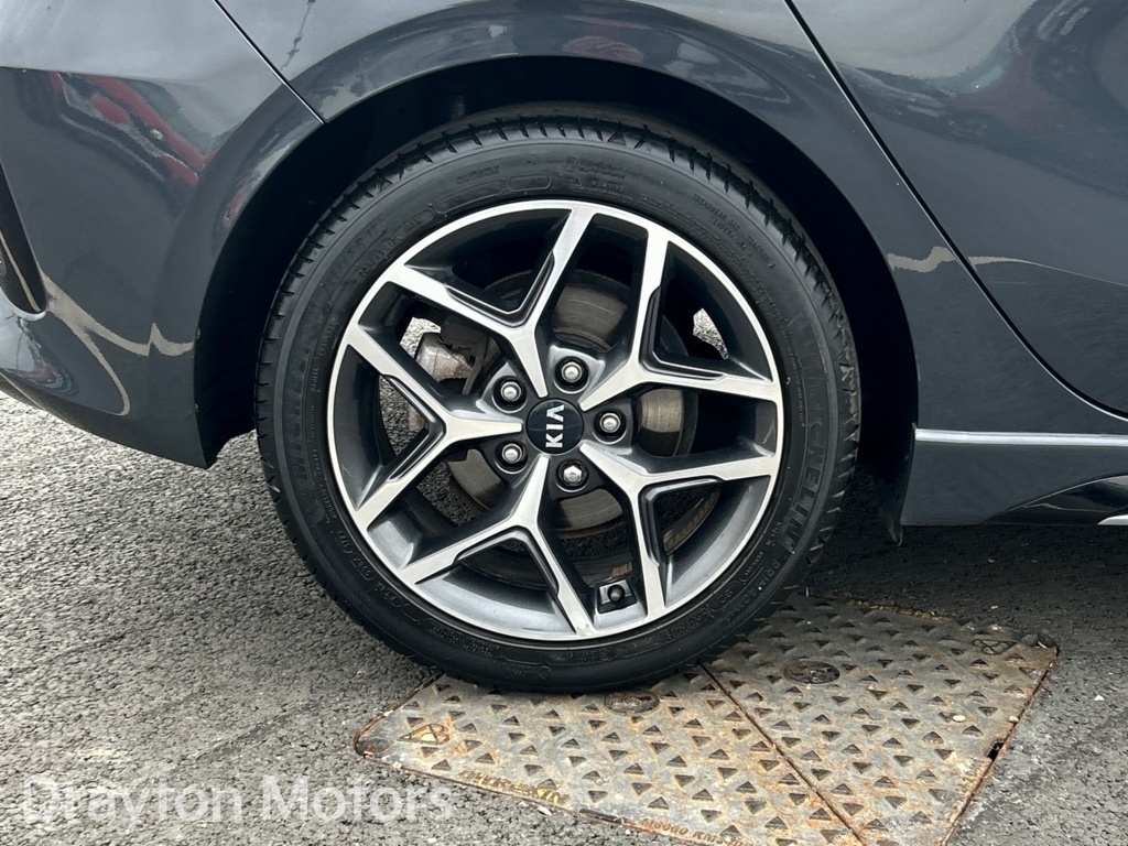 Kia Ceed Ceed Black #36